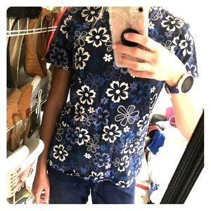 Hawaiian flower blue scrub top